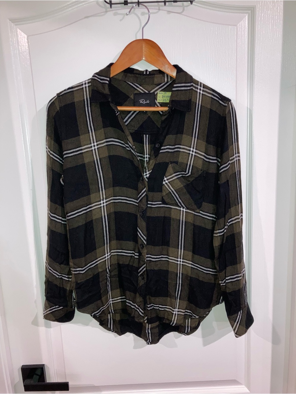 Rails Black & Dark Green Plaid Button Up Long Sleeve Shirt - size S